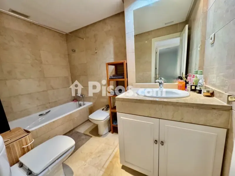 Bagni - Apartment with Pool in La Dama de Noche, Marbella