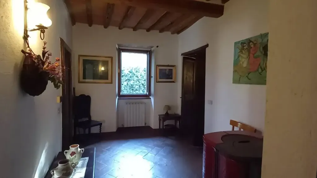 Entrée - Rustic House with Grotto in Piegaro