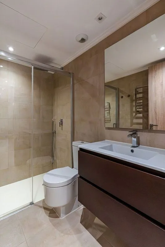 Salles de bain - T2 Apartment with Pool in Nueva Andalucía Centre