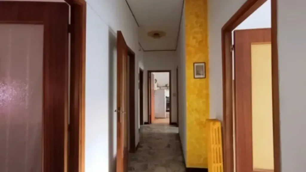 hallway_entrance