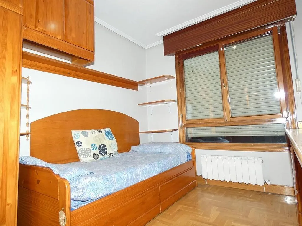 Chambres - Apartment with Balcony in Arteagabeitia