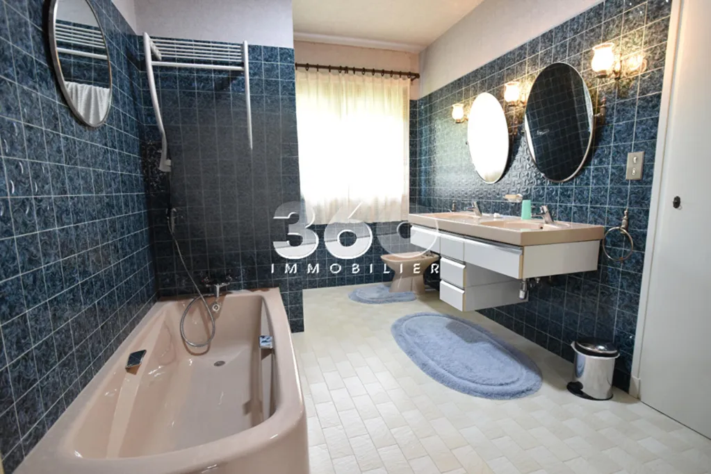 Salles de bain - Maison avec Jardin sur les Hauteurs d'Aix-les-Bains