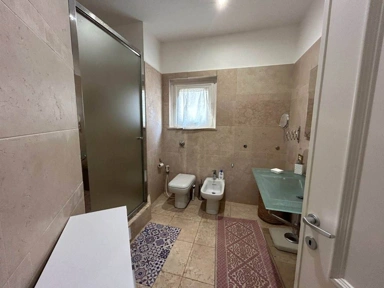 Bagni - Villa con vista montagna e piscina a Mondello