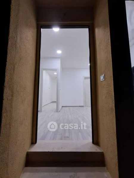 Esik - Three-Bedroom Apartment in Niscemi