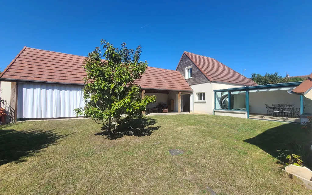 Jardin - Maison d'Architecte avec Terrasse à Château-Thierry