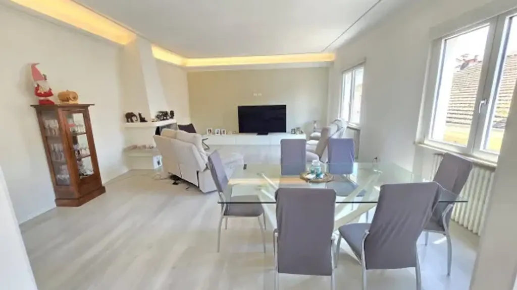Sala da pranzo - Appartamento ristrutturato con terrazza a Galliate