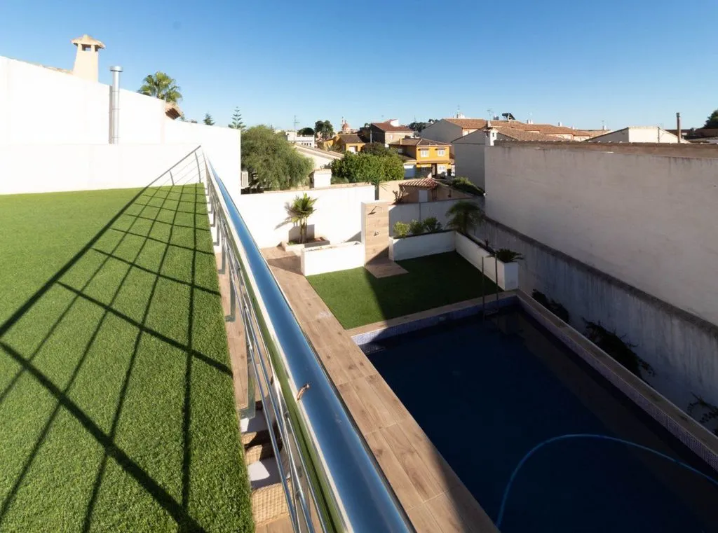 Piscine - Chalet with Pool in Turís