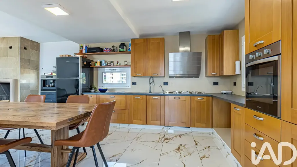 Cuisine - Luxury Penthouse with Terraces in Cantù