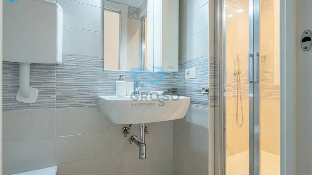 Salles de bain - Seafront Apartment with Private Beach in Jesolo