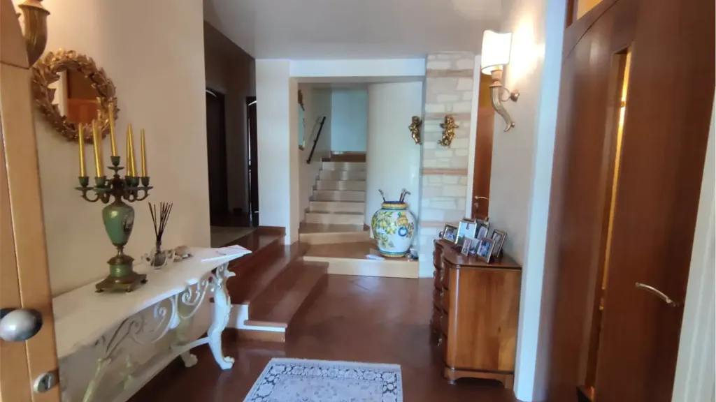 Esik - Villa with Panoramic View in Valdobbiadene