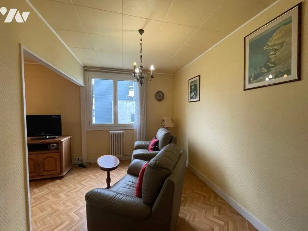Séjour - Appartement avec balcon et garage à Rennes