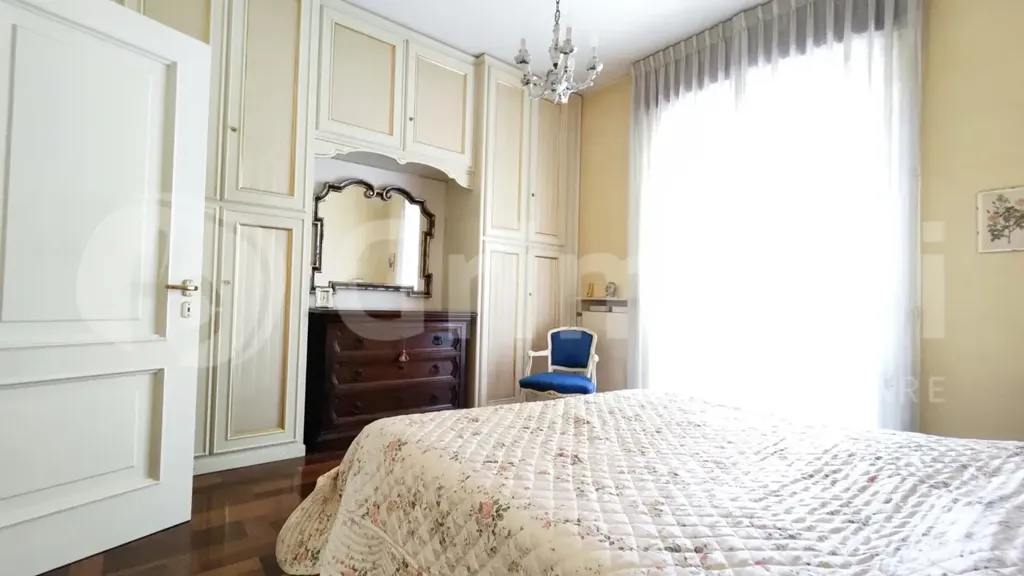 Chambres - Apartment with Balcony in Piacenza