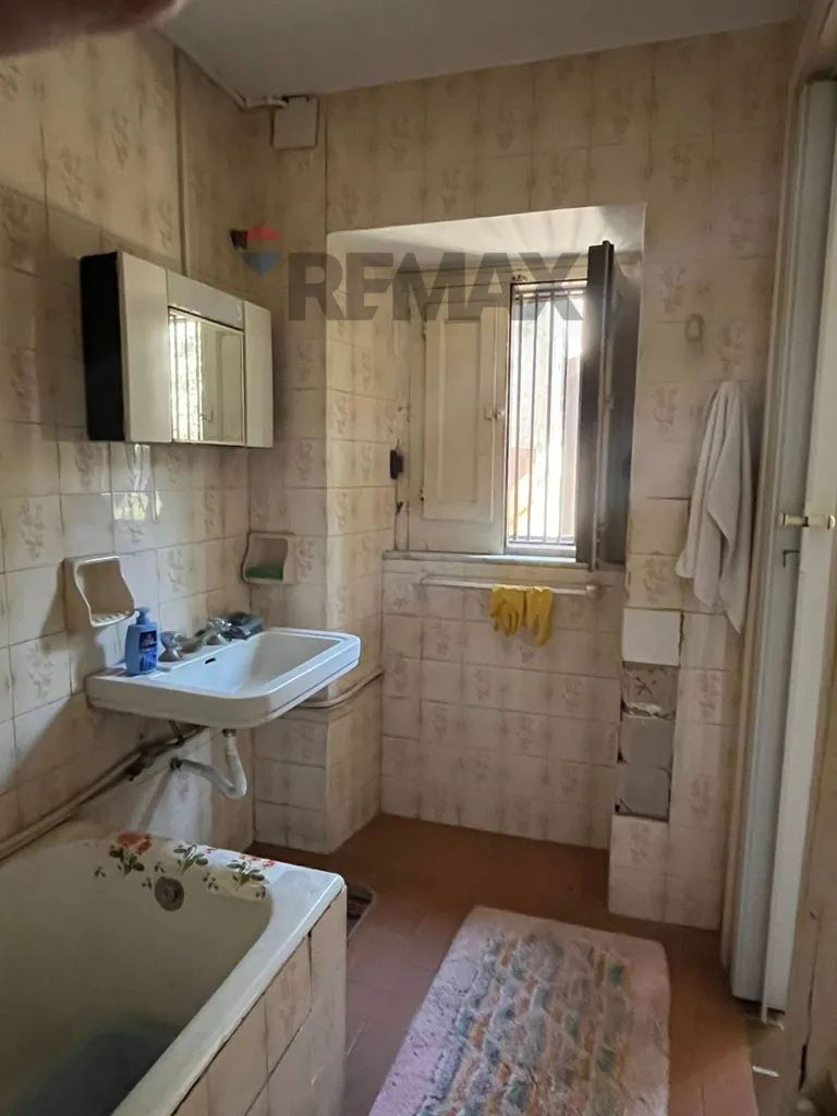 Bathrooms - Semi-detached House with Garden in Catania Centre
