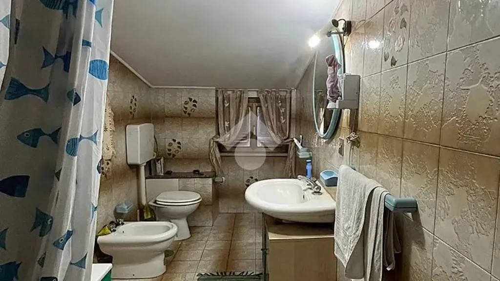 Salles de bain - Villa with Garden in Ardea
