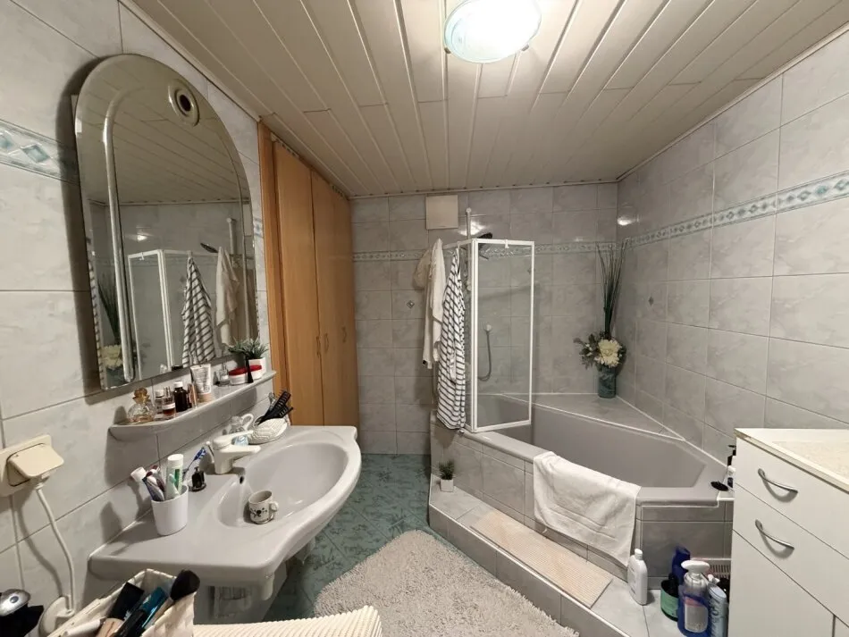Salles de bain - Multi-Generational House with Garden in Enns