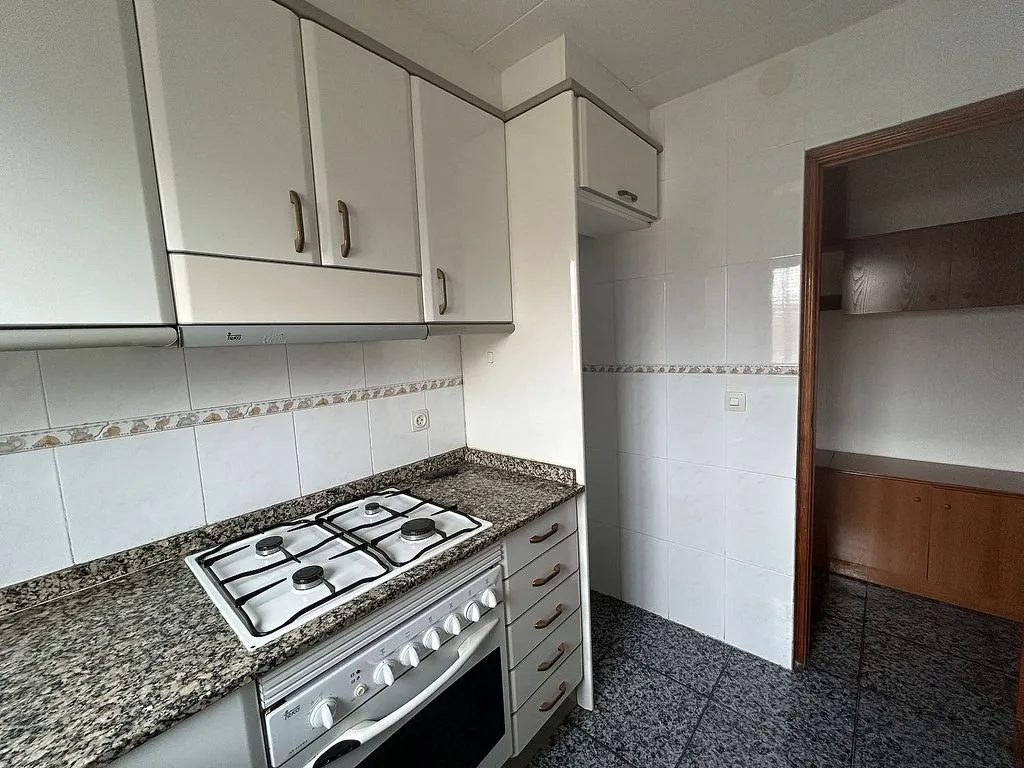 Cuisine - Single-Storey House with Terrace in La Collada