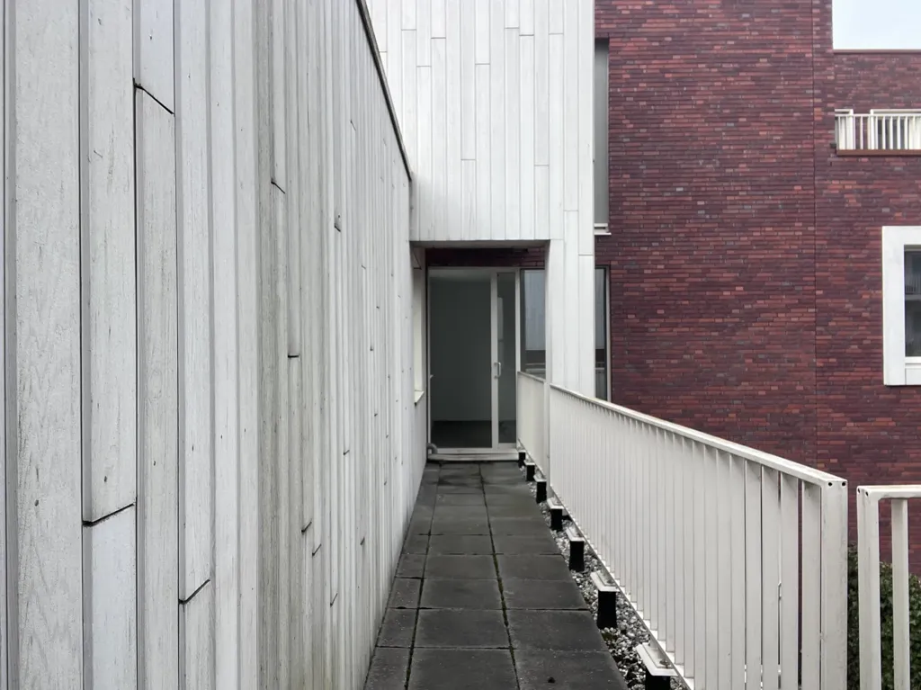 Balcon - Studio with Ground Floor Access in Groningen