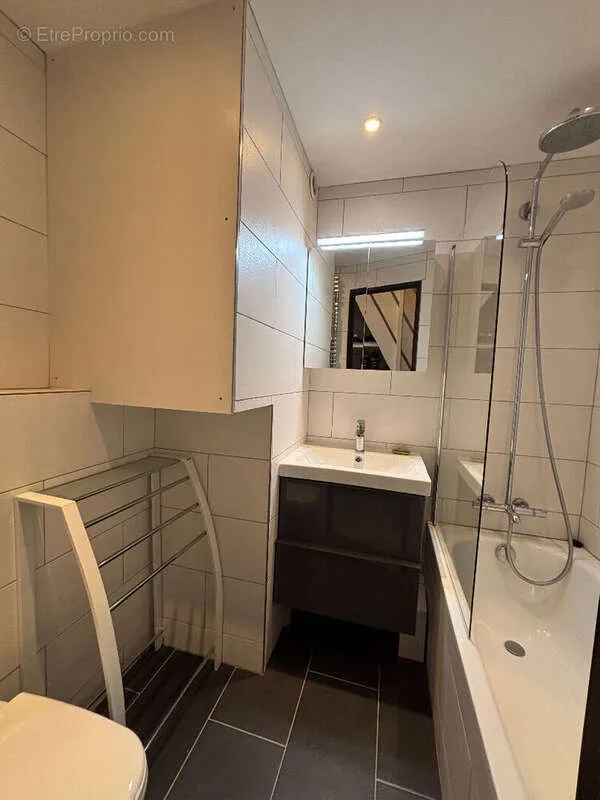 Salles de bain - Duplex Rénové avec Balcon à Bourg-Saint-Maurice