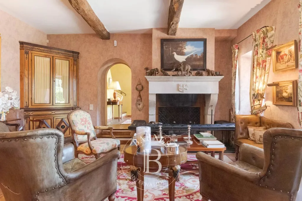 Séjour - Bastide Luxueuse avec Piscine à Grasse