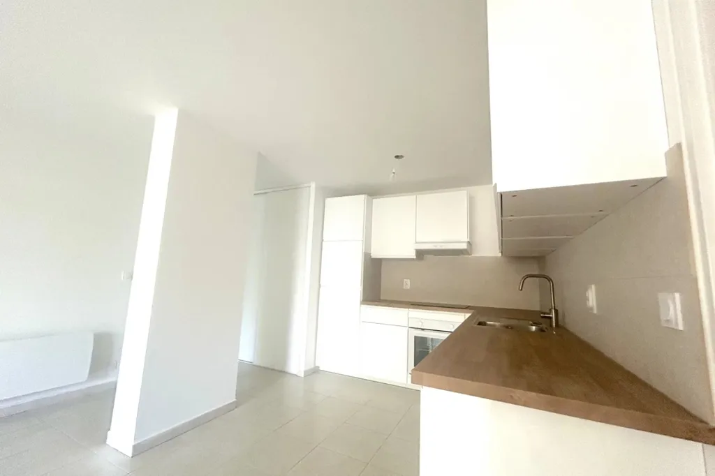 Köök - 3-Bedroom Apartment with Pool in Nice