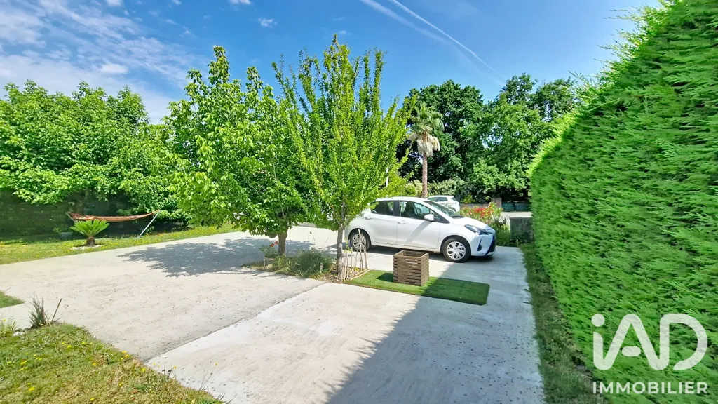 Exterior - Charming House with Terrace in Biscarrosse