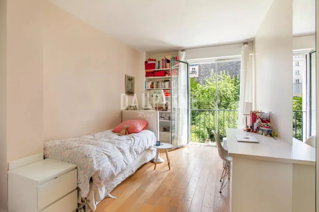 Magamistoad - Duplex with Private Garden in Paris 15