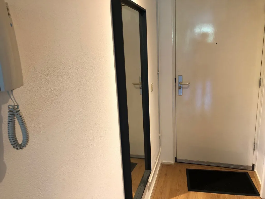 hallway_entrance