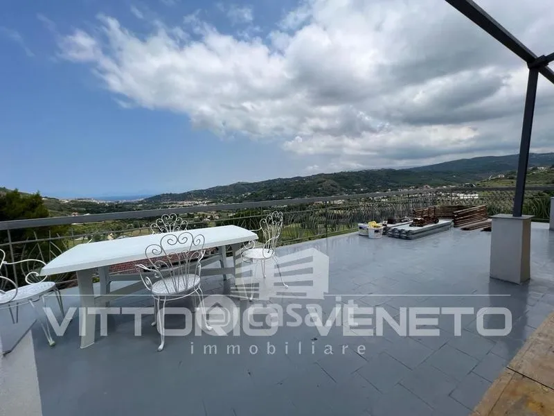 Terrass - Apartment with Sea View in Laureana Cilento
