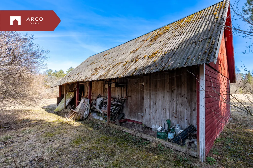 Välivaade - Farmstead with Coastal Land in Linaküla
