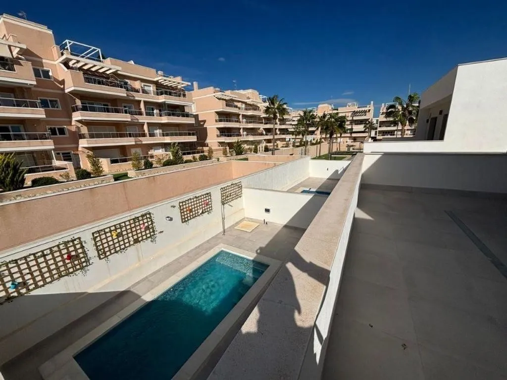 Piscine - New Build Detached House with Pool in Orihuela