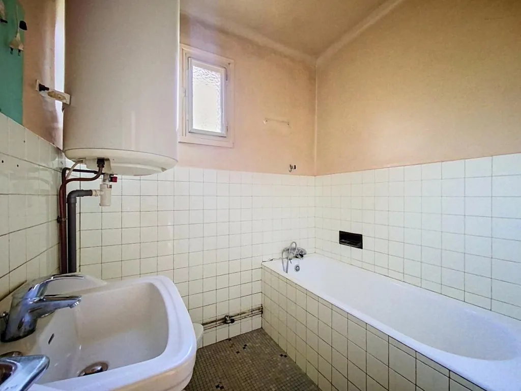 Bagni - Rustic House with Pool in Vienne