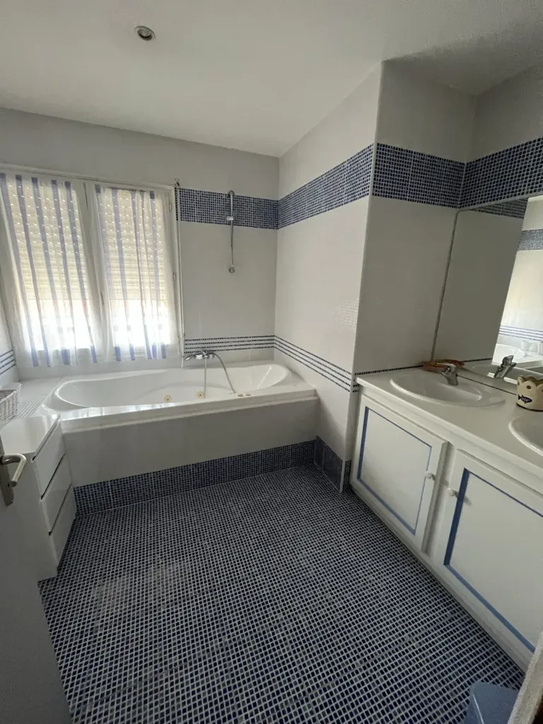Bagni - Apartment with Mountain View in Perpignan