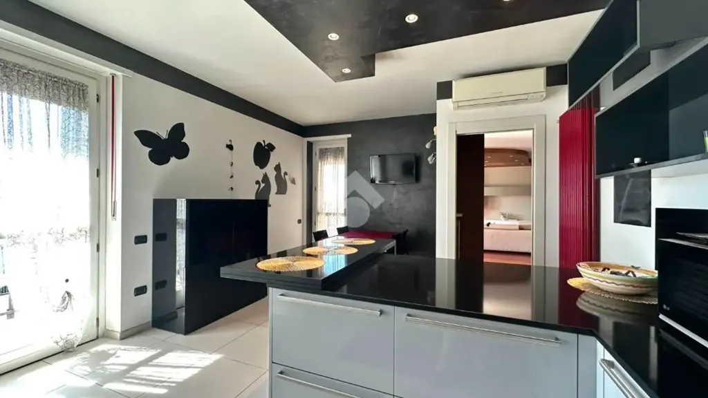 Cucina - Attico con vista centrale a Savigliano