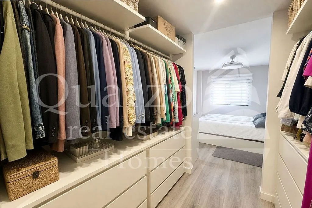 Rooms - Apartment with Terrace in Daimús