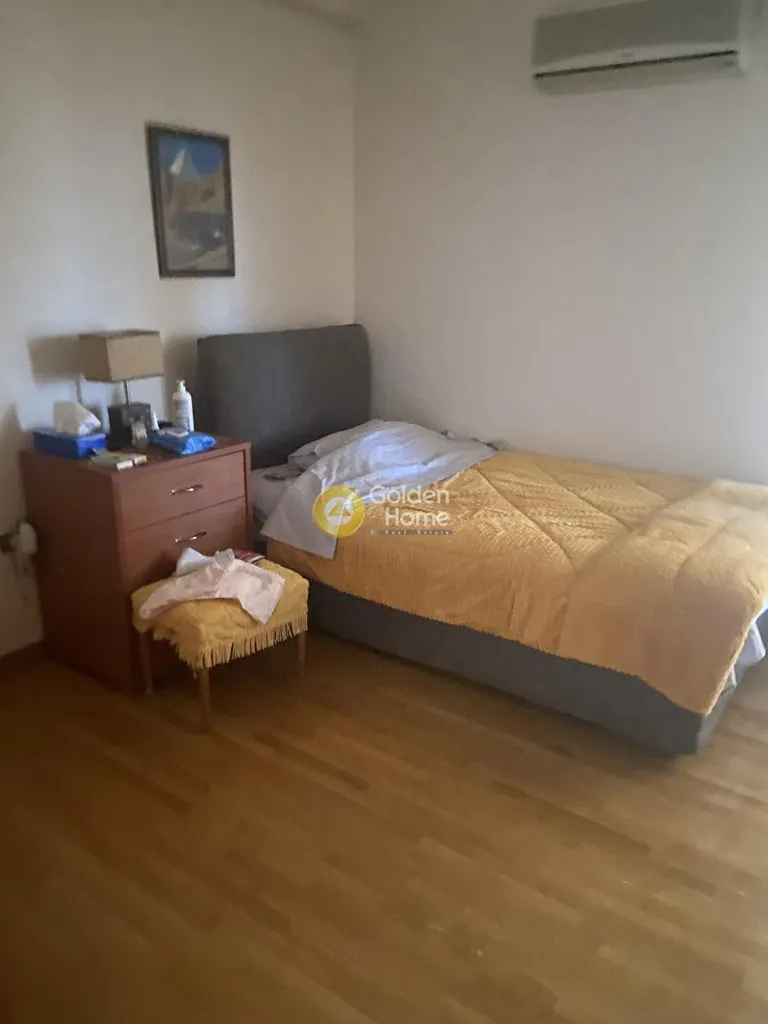 Magamistoad - Multi-Storey Building with Garden in Glyfada