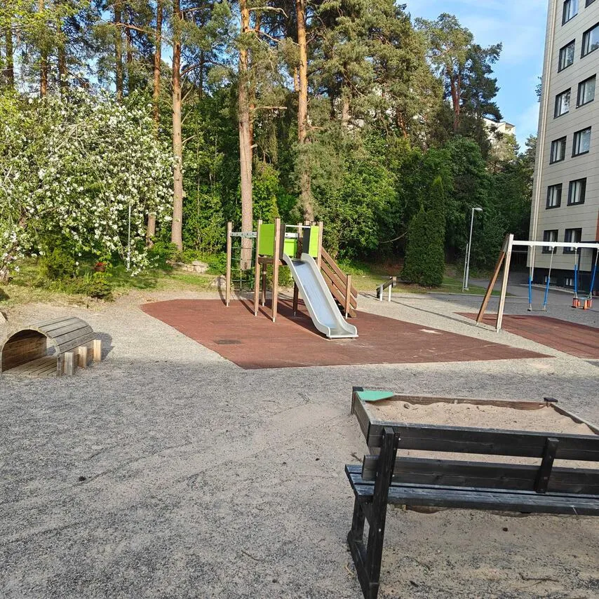 1971 Apartment with Balcony in Kallio