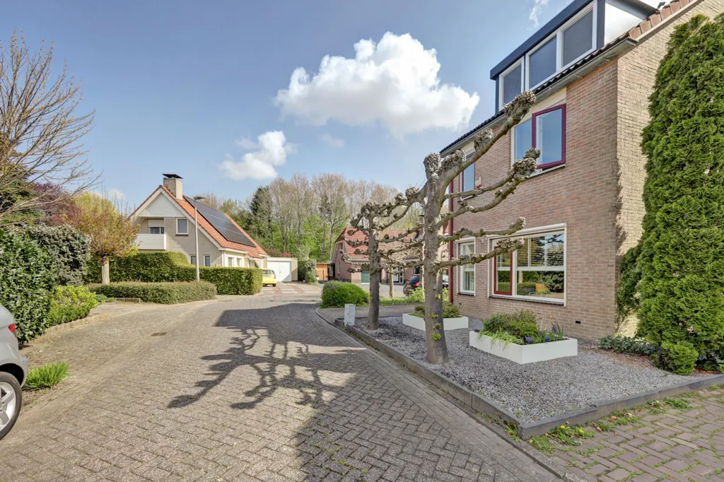 Välivaade - Detached House with Garden in De Landmaten