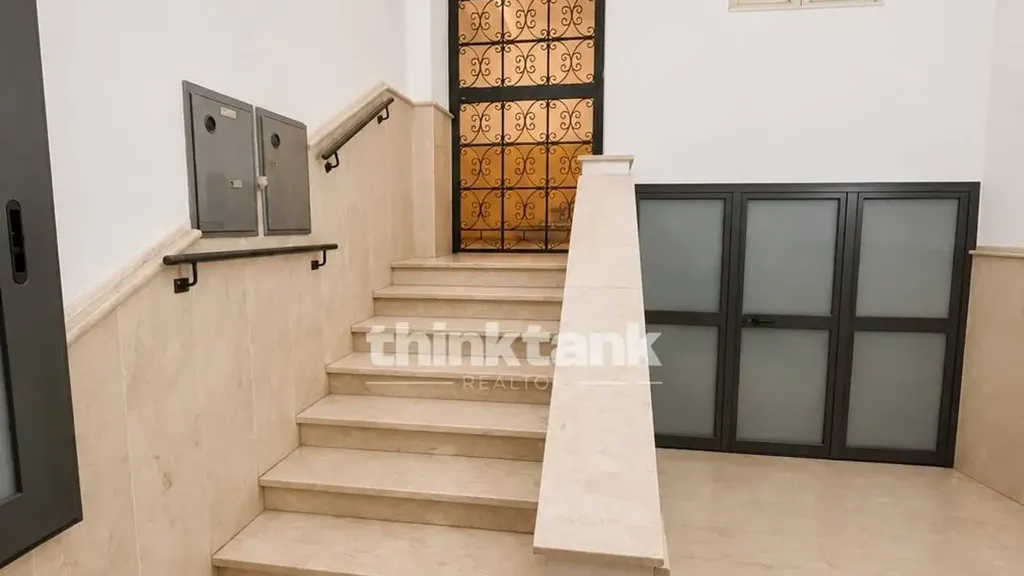 Toad - Significant Apartment with Balcony in Catania