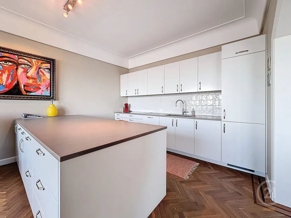 Cuisine - Appartement Art Déco avec Vue Panoramique sur la Mer à Ostende