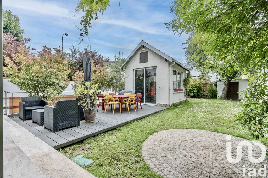 Jardin - Villa Luxueuse avec Jardin à Saint-Maur-des-Fossés