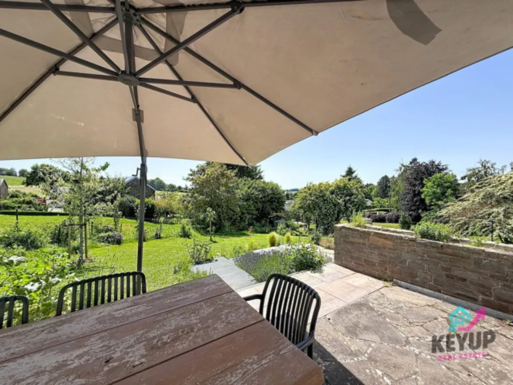 Jardin - Villa Familiale avec Terrasse au Sud à Dinant