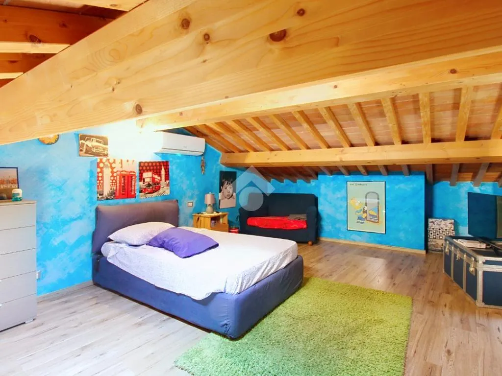 Magamistoad - Semi-detached House with Garden in Pontasserchio