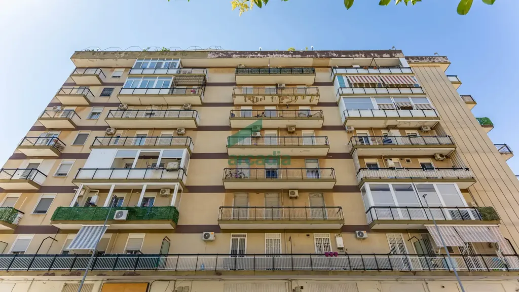 Extérieur - 4-Bedroom Apartment with Balcony in Bari