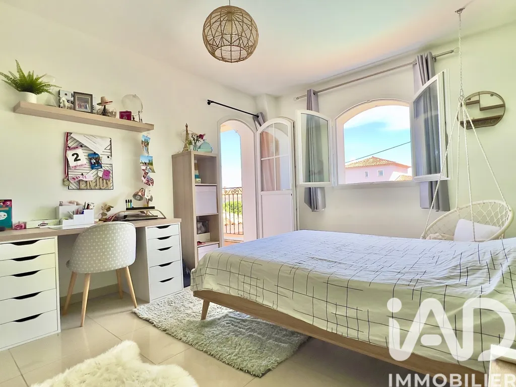 Chambres - Villa avec Piscine et Vue Dégagée à Saint-Aygulf