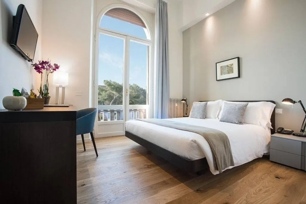 Magamistoad - 18-Bedroom Apartment with Panoramic Views in Florence