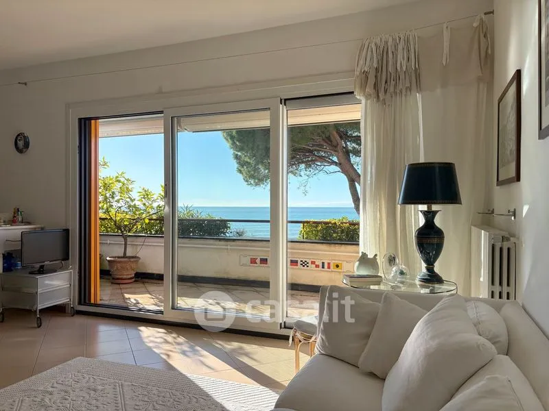 Elutuba - Attico with Sea View in Lavagna