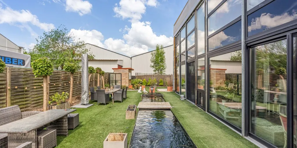 Jardin - Bâtiment Commercial avec Jardin près de Hasselt