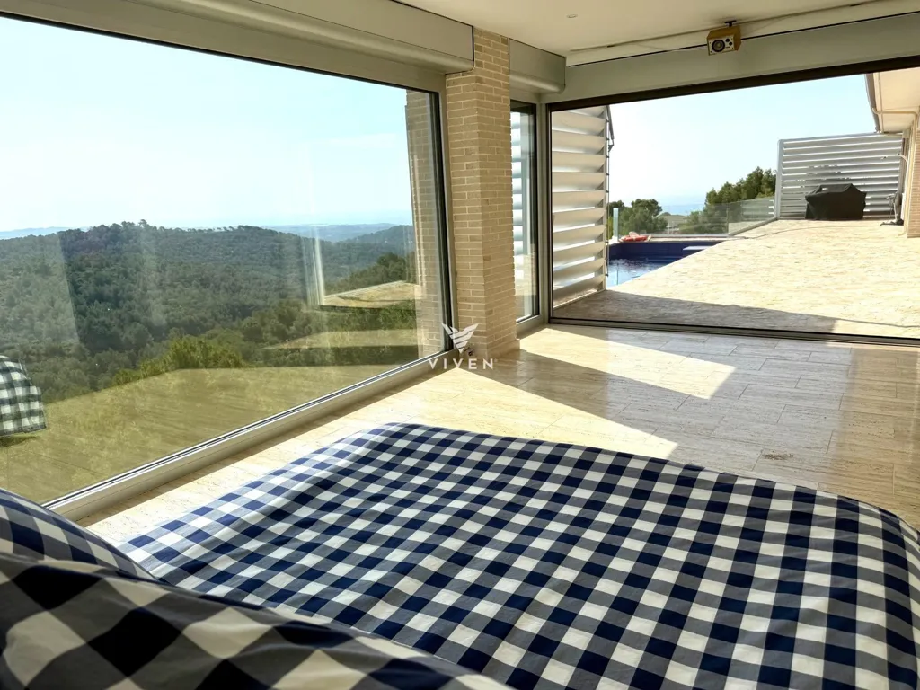Chambres - Luxury Villa with Sea View in Castellet