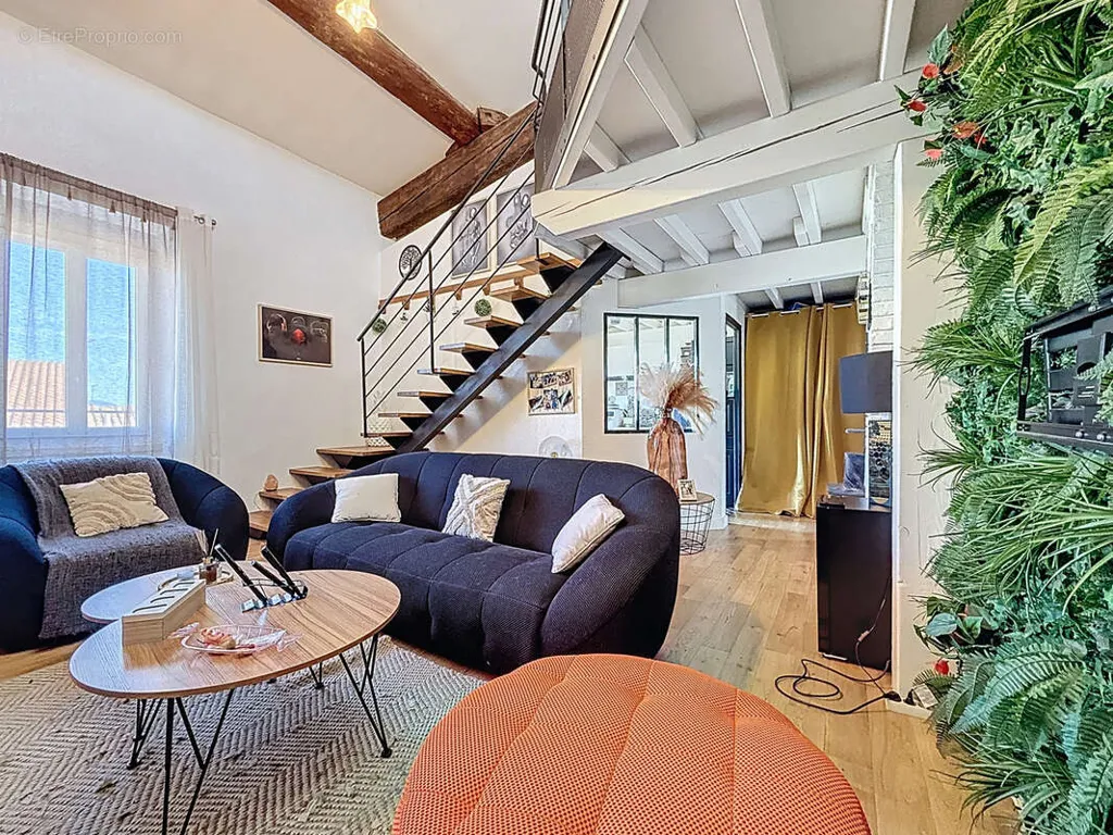 Elutuba - Duplex with Character in Rivesaltes