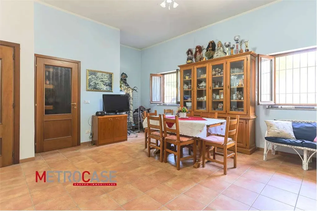 Dining Room - Terraced Villa with Private Garden in Canale